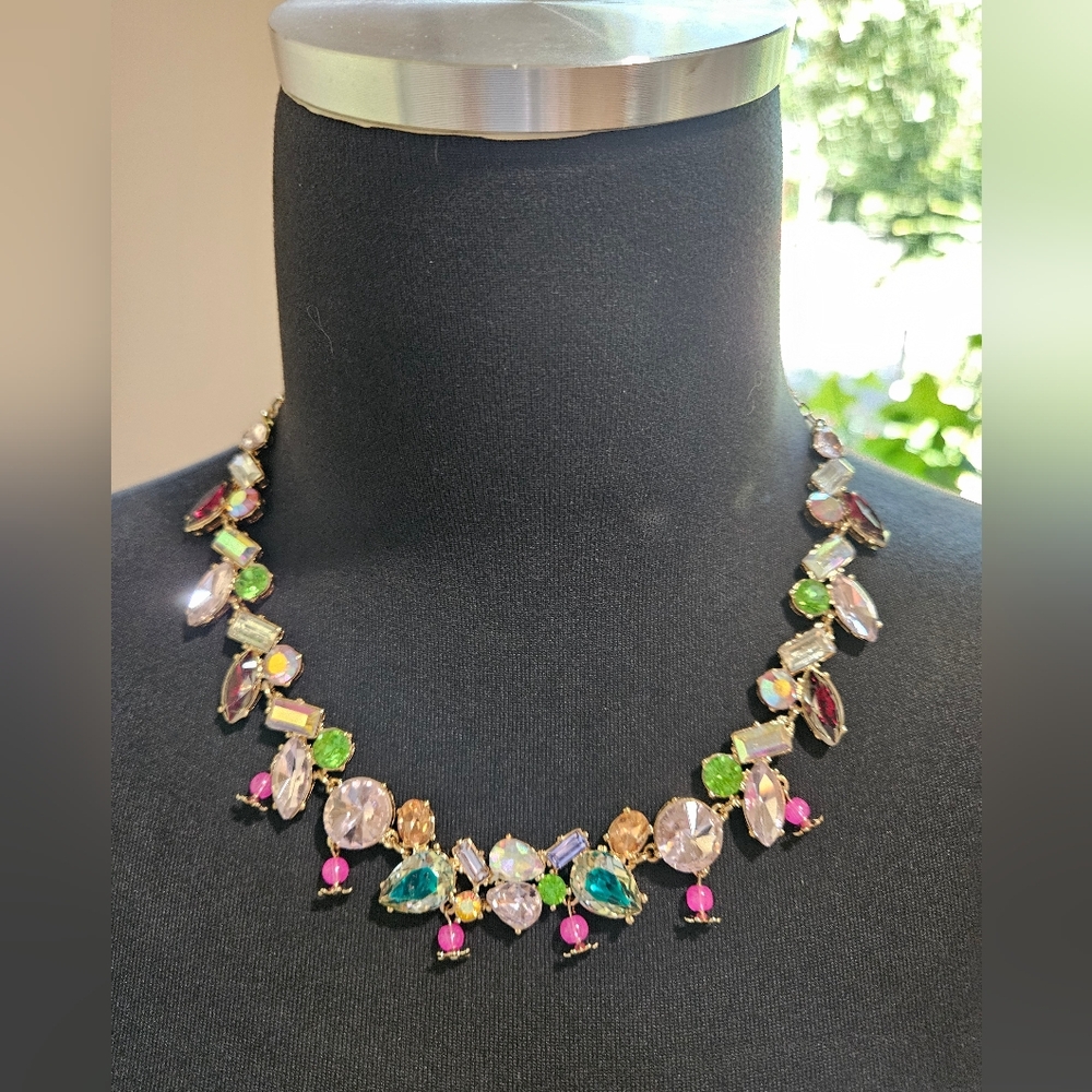 Betsey Johnson Surreal Forest Shakey Flower Collar Necklace Multi Crystals NWT - Picture 4 of 14